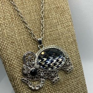 ⭐ 3/$15 ⭐ 
Elephant Pendant Filigree Necklace ¤ Hounds Tooth ¤ Black Silver 28"